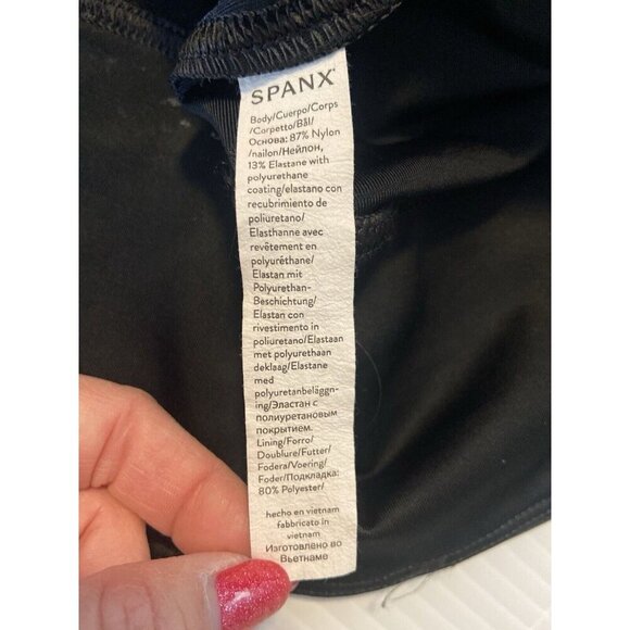 SPANX Faux Leather Leggings Black Size M Capsule Wardrobe Classic Stretch Medium - Picture 7 of 10